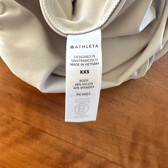 Athleta Cosmic Flutter Shorts - XXS Beige - Picture 8 of 9